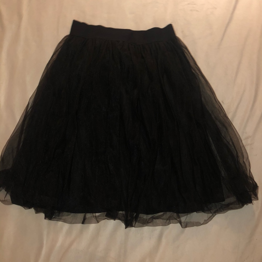 Black tool skirt